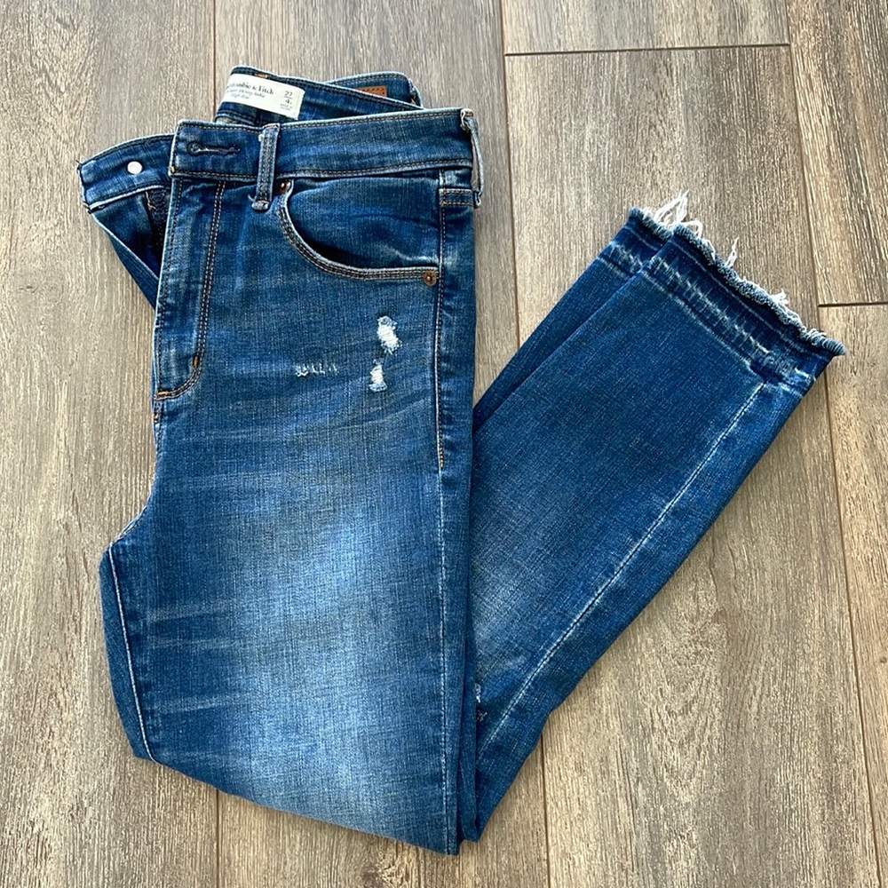 Abercrombie & Fitch High Rise Super Skinny Jean
